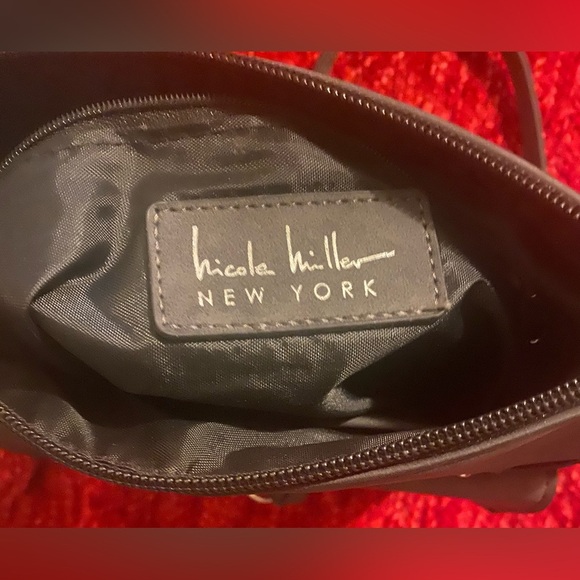 Nicole Miller crossbody - Picture 4 of 7